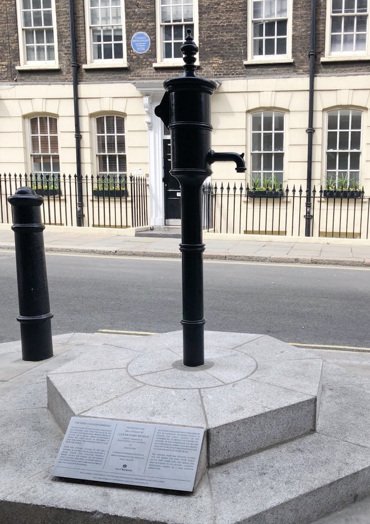 Broad Street pump memorial, London